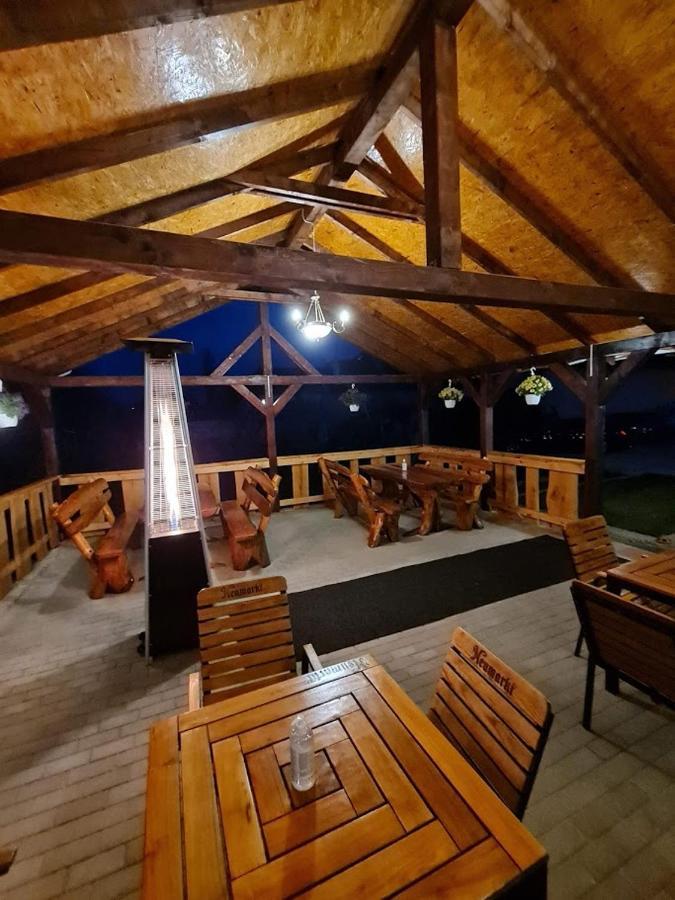 Pensiunea Brazi Turda Ngoại thất bức ảnh